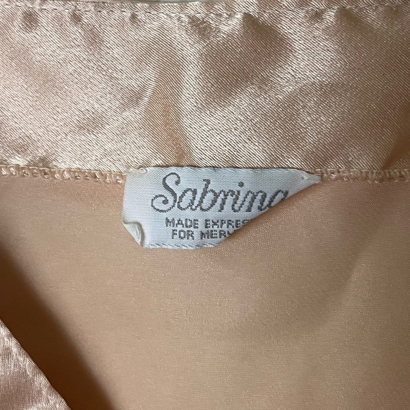 Sabrina | Vintage silky satin spaghetti strap tank top size large - Picture 2 of 10